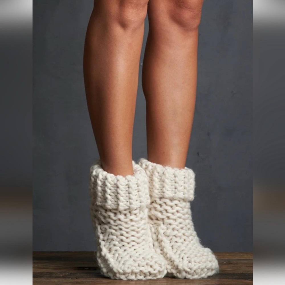 Knit Slippers - Lemon